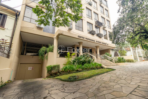 Image 23 - 190031
