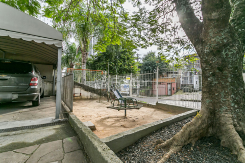 Image 37 - 884829