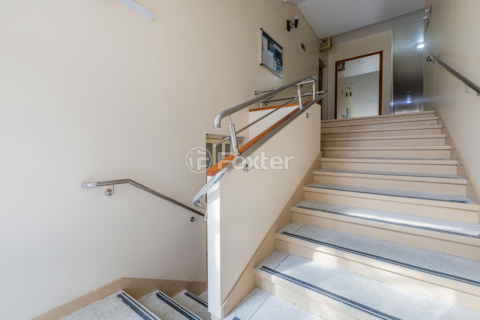 Image 8 - 572771