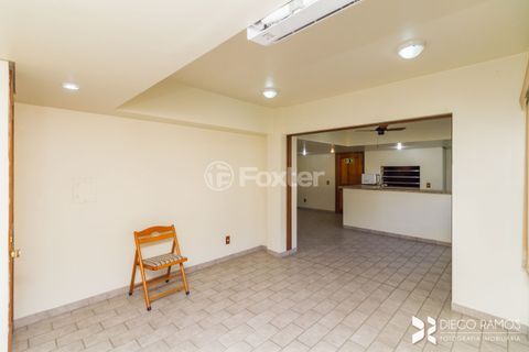 Image 8 - 1028142