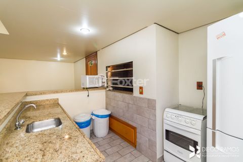 Image 11 - 1028142