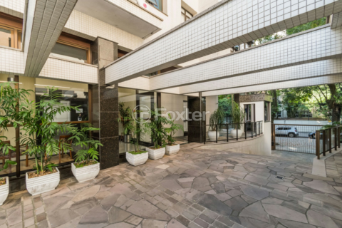 Image 7 - 1034774