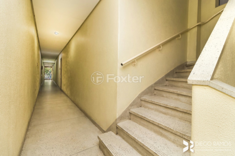 Image 32 - 204737