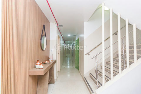 Image 39 - 987897