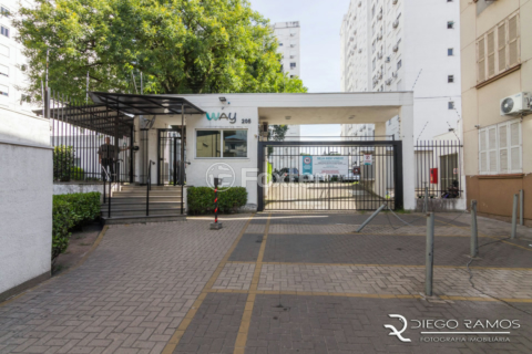 Image 39 - 1016930