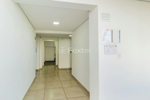 Image 32 - 525693