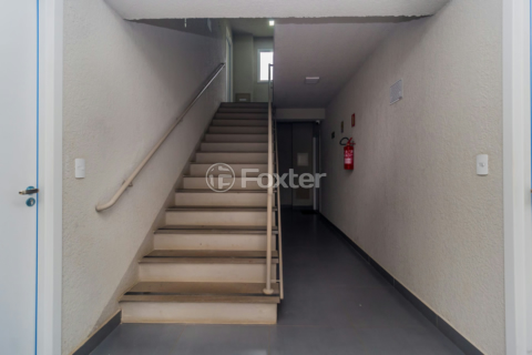 Image 47 - 953512