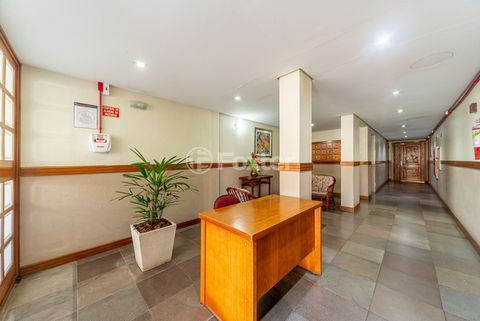 Image 38 - 449384