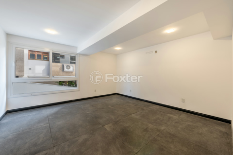 Image 46 - 999737