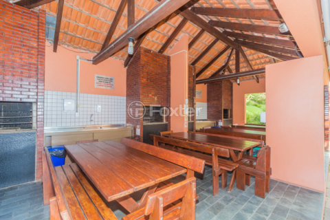 Image 37 - 983764