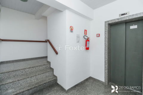 Image 30 - 207952