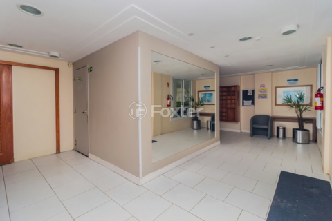 Image 37 - 213740