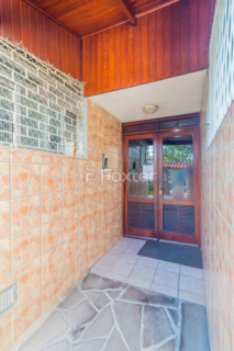 Image 39 - 985105