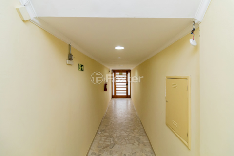 Image 32 - 994193