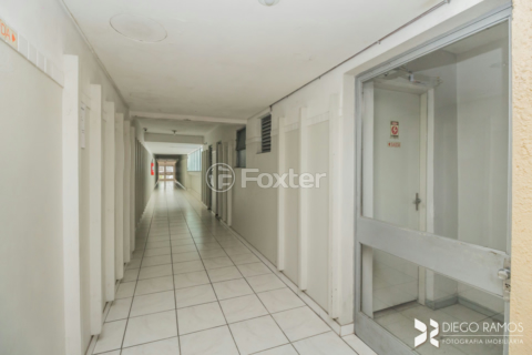 Image 4 - 1015249
