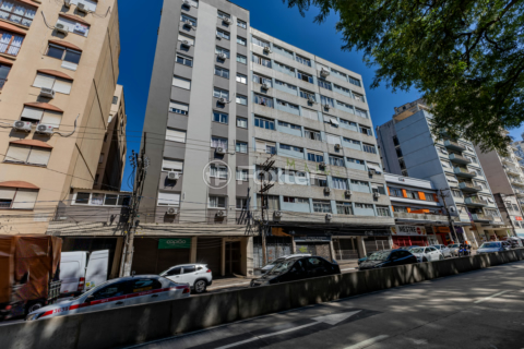 Image 6 - 819460