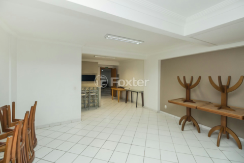 Image 34 - 295503