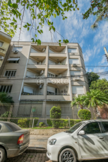 Image 33 - 972250