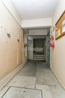 Image 33 - 305492