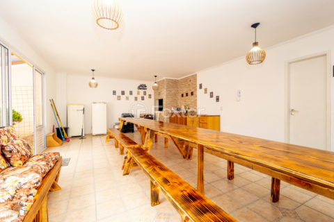Image 41 - 1037588