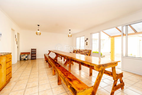 Image 38 - 1037588