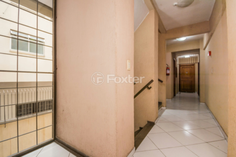 Image 35 - 1004486