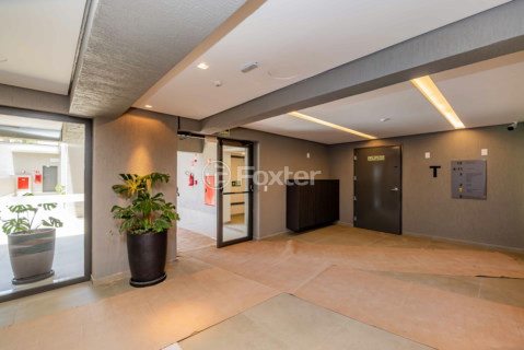 Image 21 - 948504