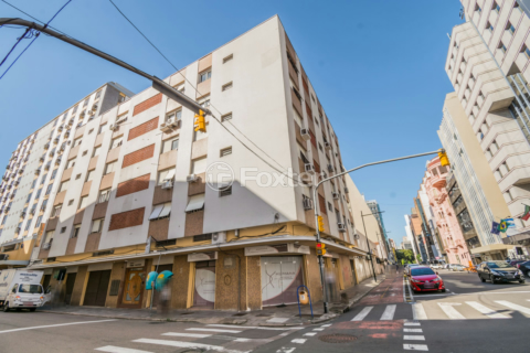 Image 28 - 873863