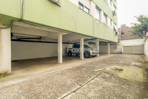 Image 30 - 896036