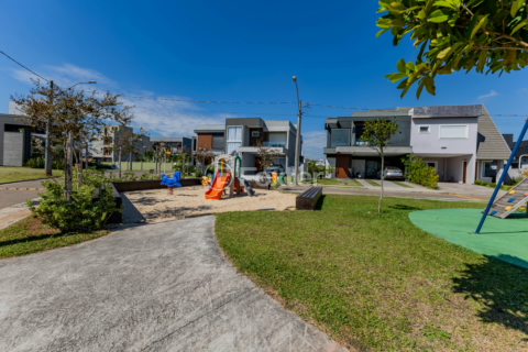Image 34 - 735903