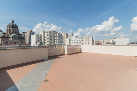 Image 19 - 956252