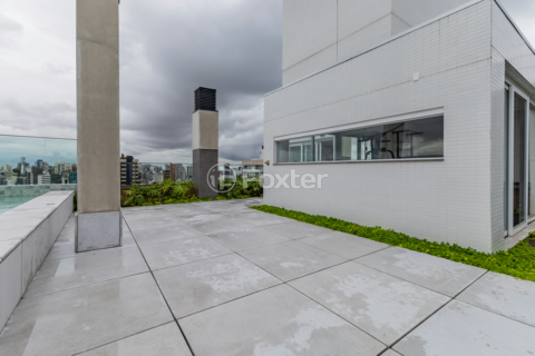 Image 33 - 218979