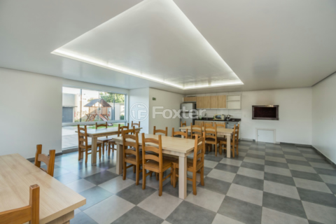 Image 37 - 237100