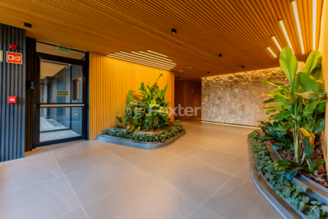 Image 47 - 220252