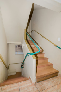 Image 21 - 956998