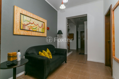 Image 37 - 220311