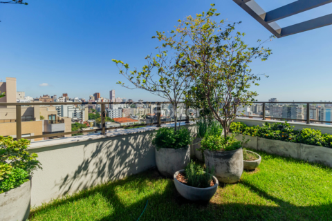 Image 34 - 1004385