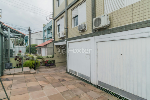 Image 30 - 757501
