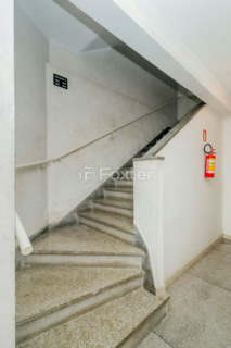 Image 34 - 757501