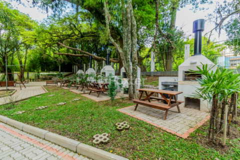 Image 35 - 1002989