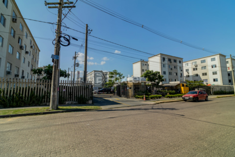Image 25 - 982585