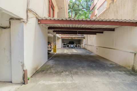 Image 42 - 833675