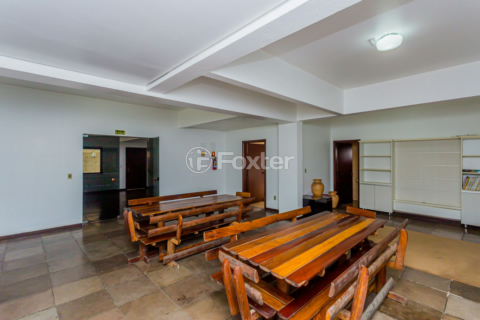 Image 48 - 225743