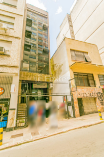 Image 39 - 886958