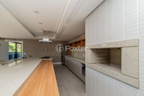 Image 43 - 1002939