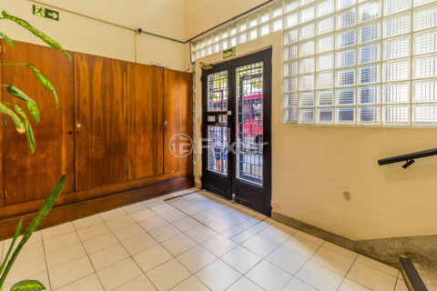 Image 30 - 1013790