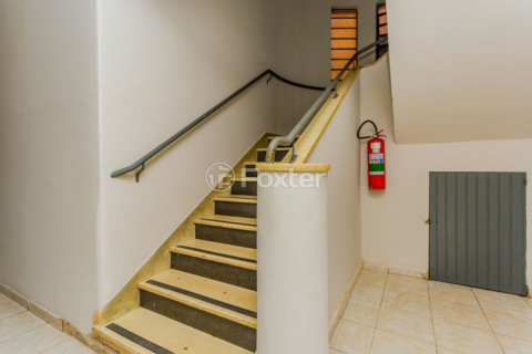 Image 7 - 103115