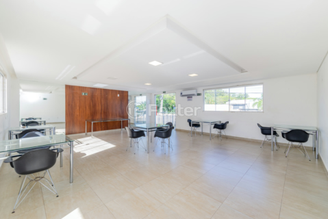Image 35 - 982774