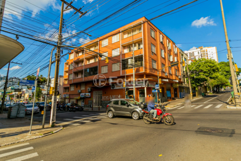 Image 38 - 1002634