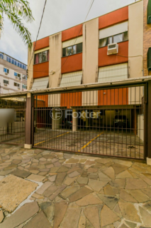 Image 33 - 999249